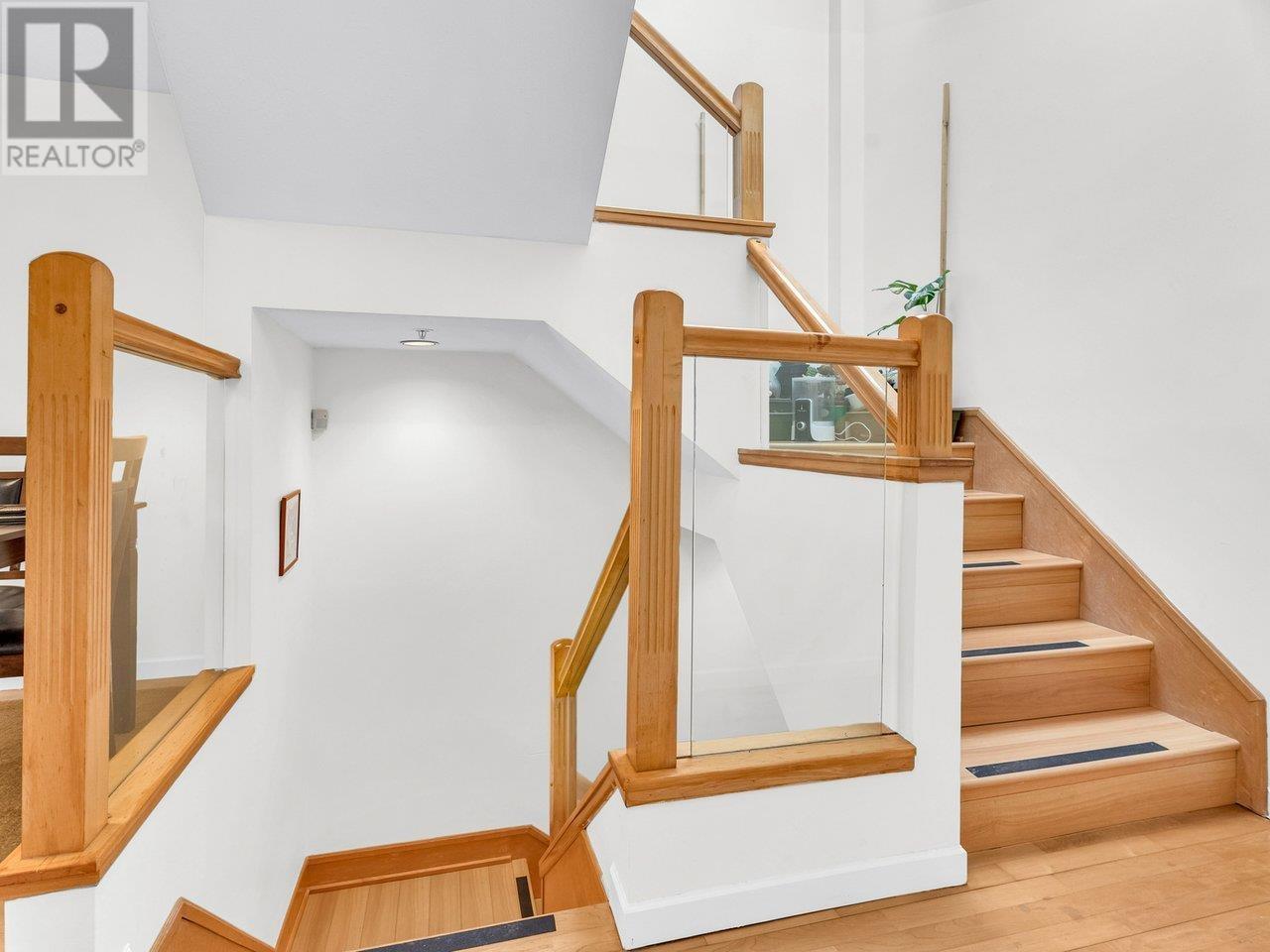 102 3349 DUNBAR STREET, Vancouver