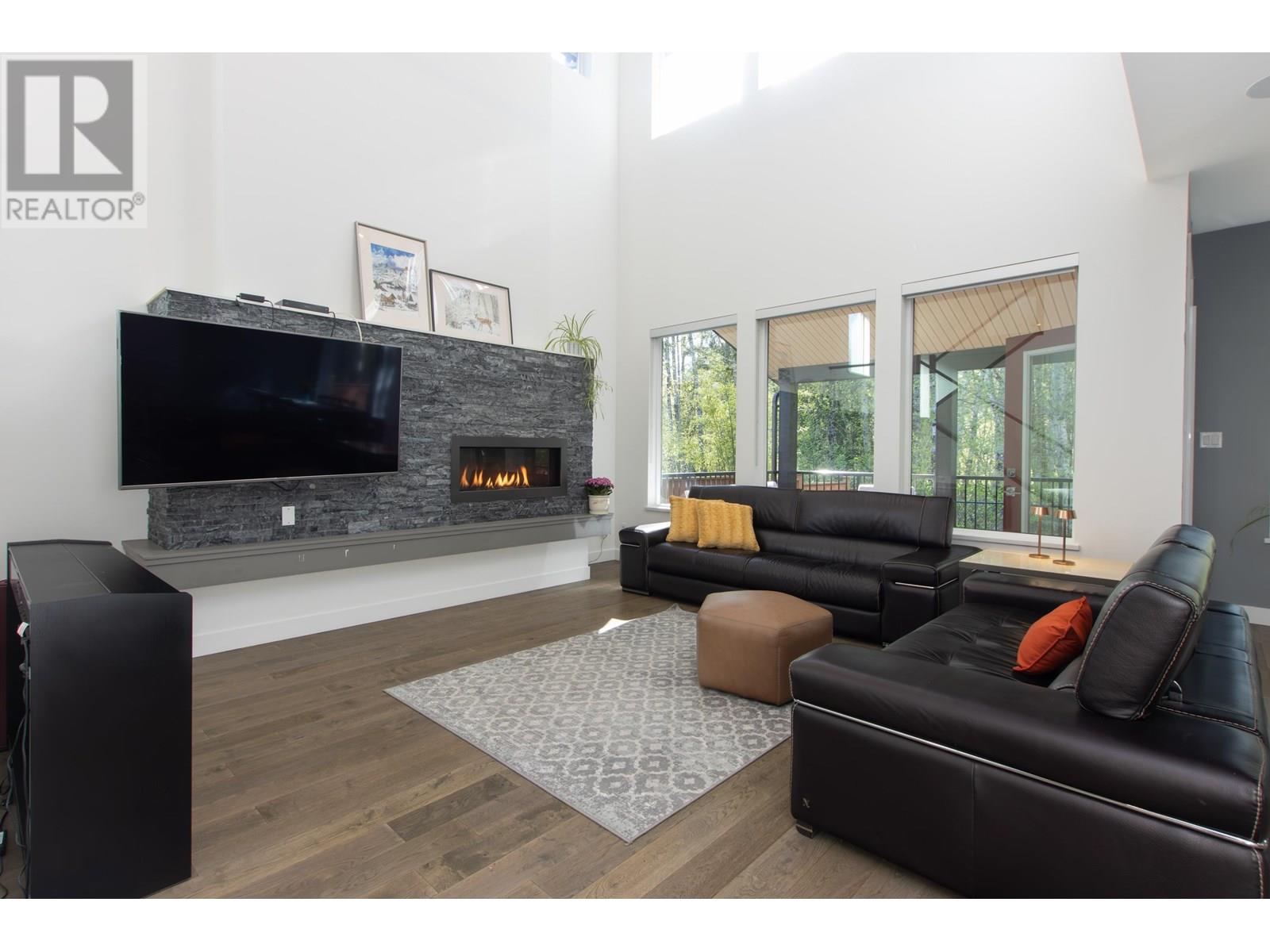 39271 FALCON CRESCENT, Squamish real estate listing R2992811