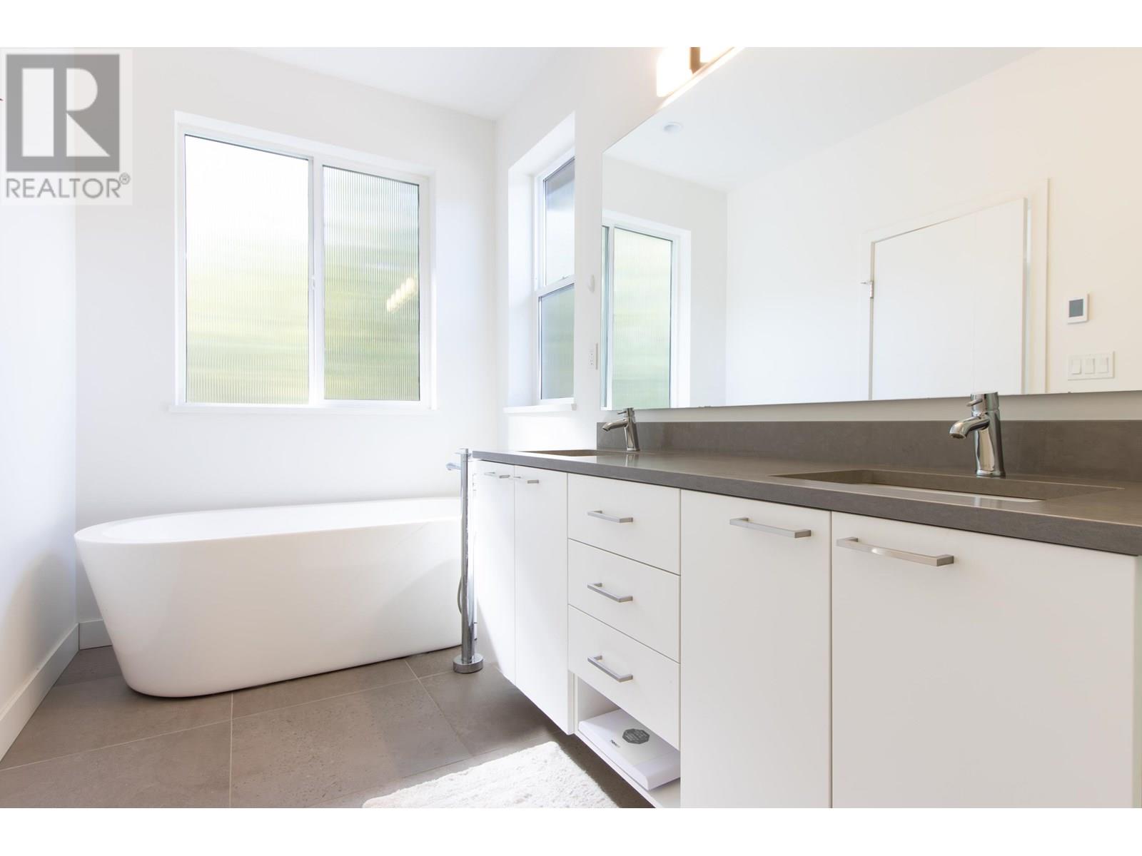 39271 FALCON CRESCENT, Squamish real estate listing R2992811
