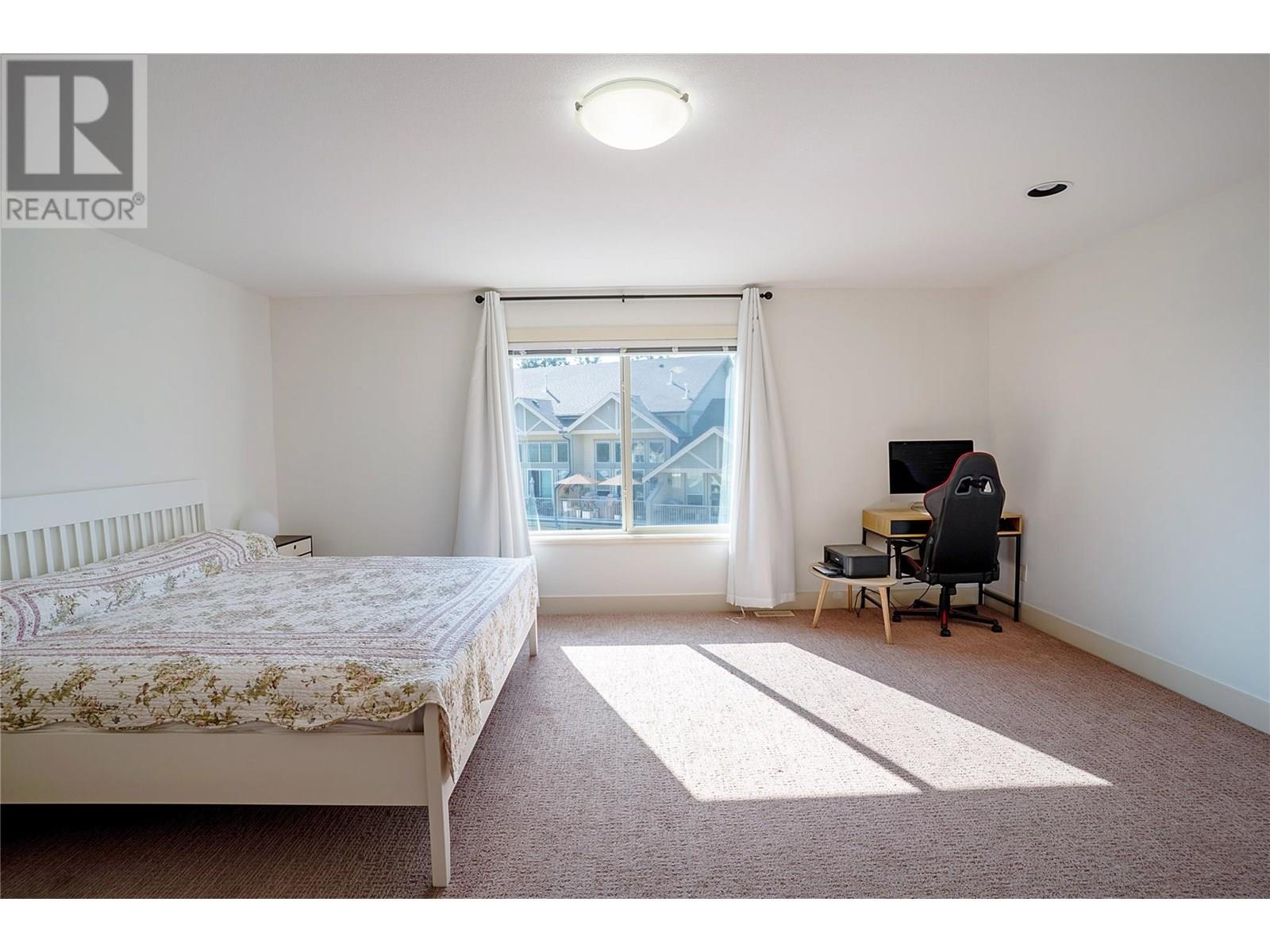 14 3359 Cougar Road, West Kelowna