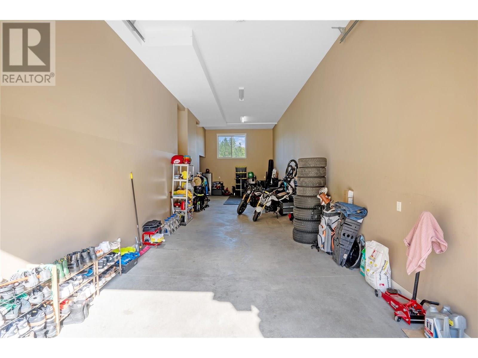14 3359 Cougar Road, West Kelowna