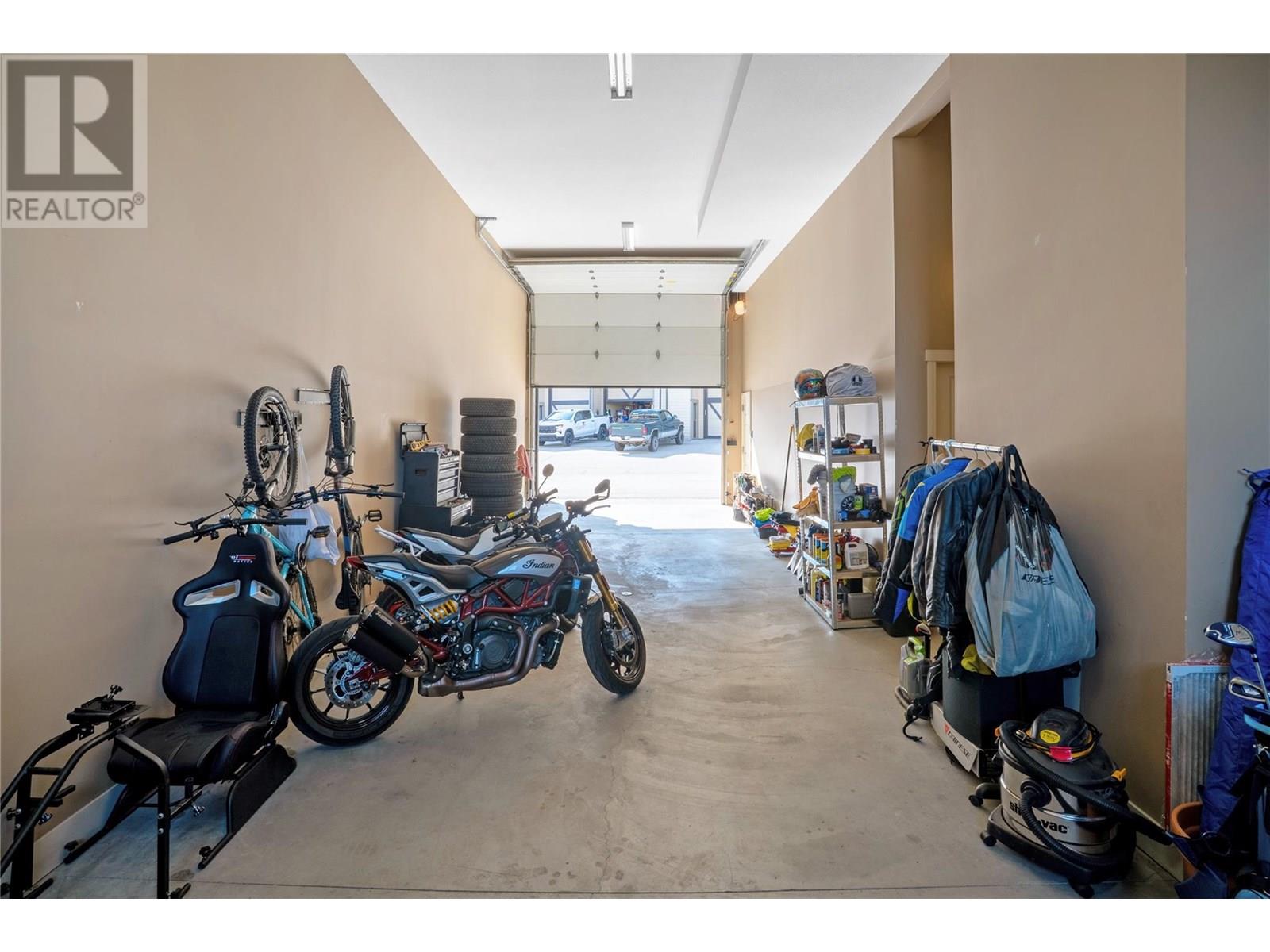 14 3359 Cougar Road, West Kelowna