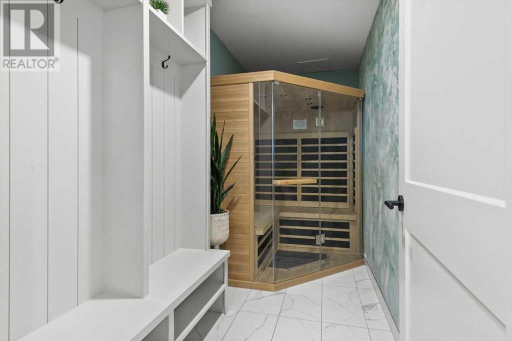 Single Family House for Sale in   Cougar Ridge Landing SW Patterson Calgary 