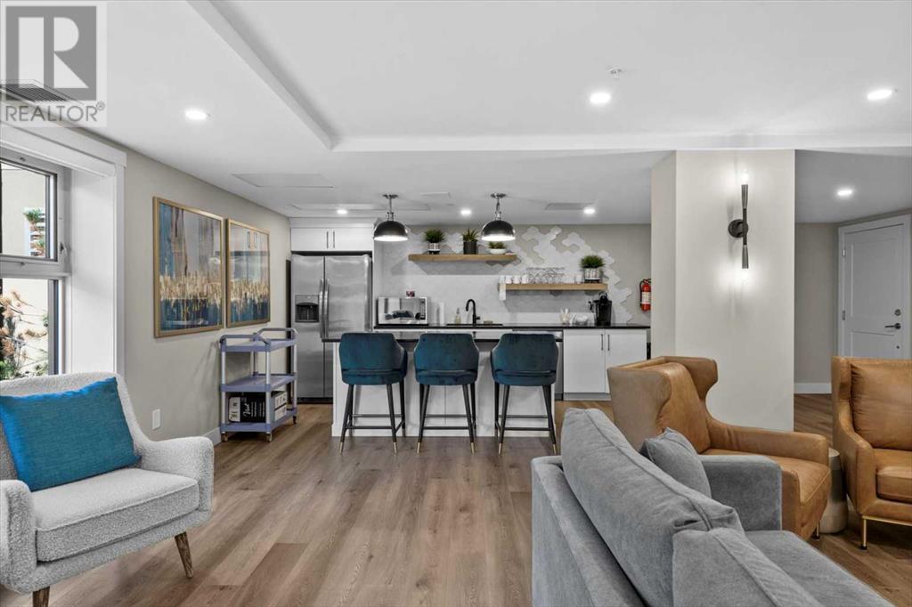 Single Family House for Sale in   Cougar Ridge Landing SW Patterson Calgary 