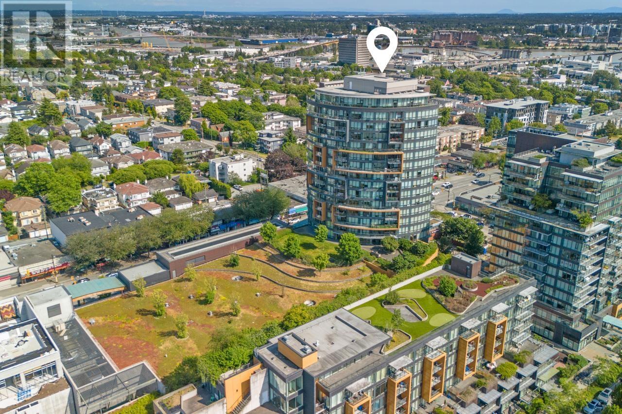 Photo 8 of 1505 8555 Granville Street, Vancouver BC