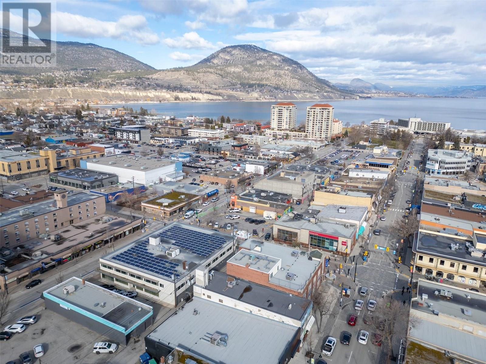 200 304 Martin Street, Penticton