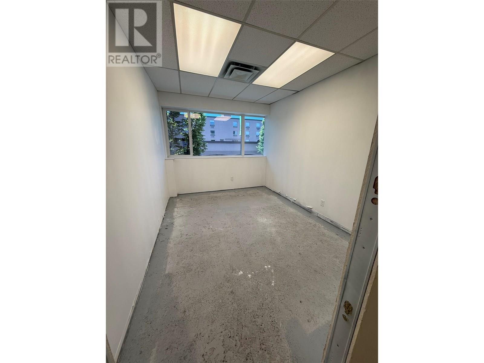 209 304 Martin Street, Penticton