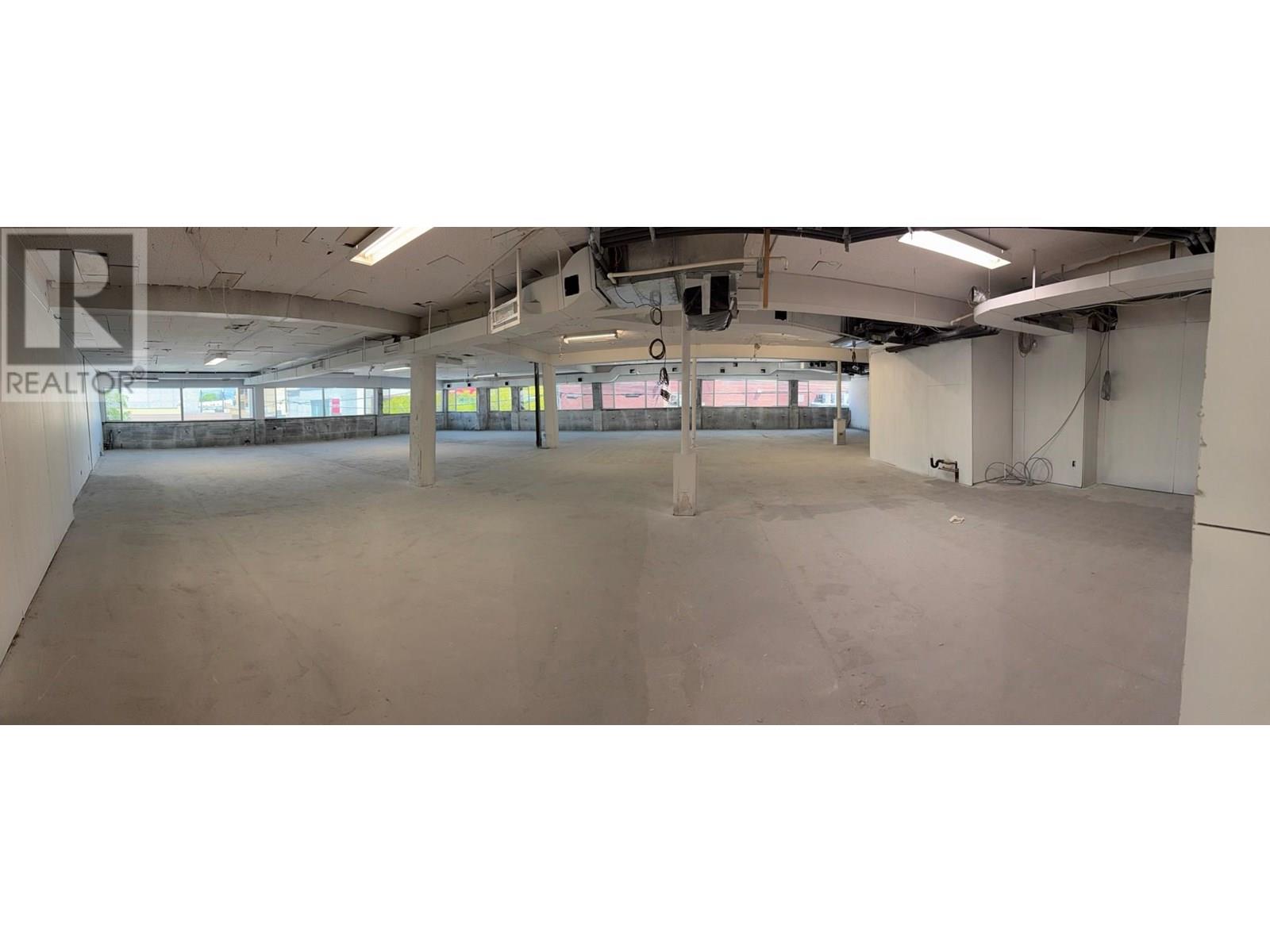 209 304 Martin Street, Penticton