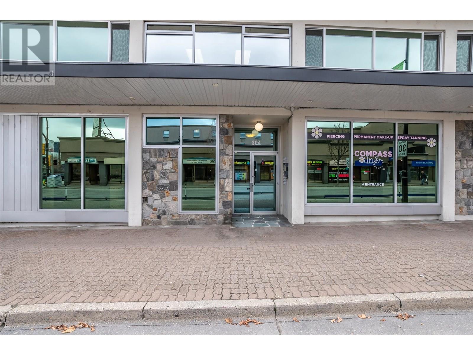 209 304 Martin Street, Penticton
