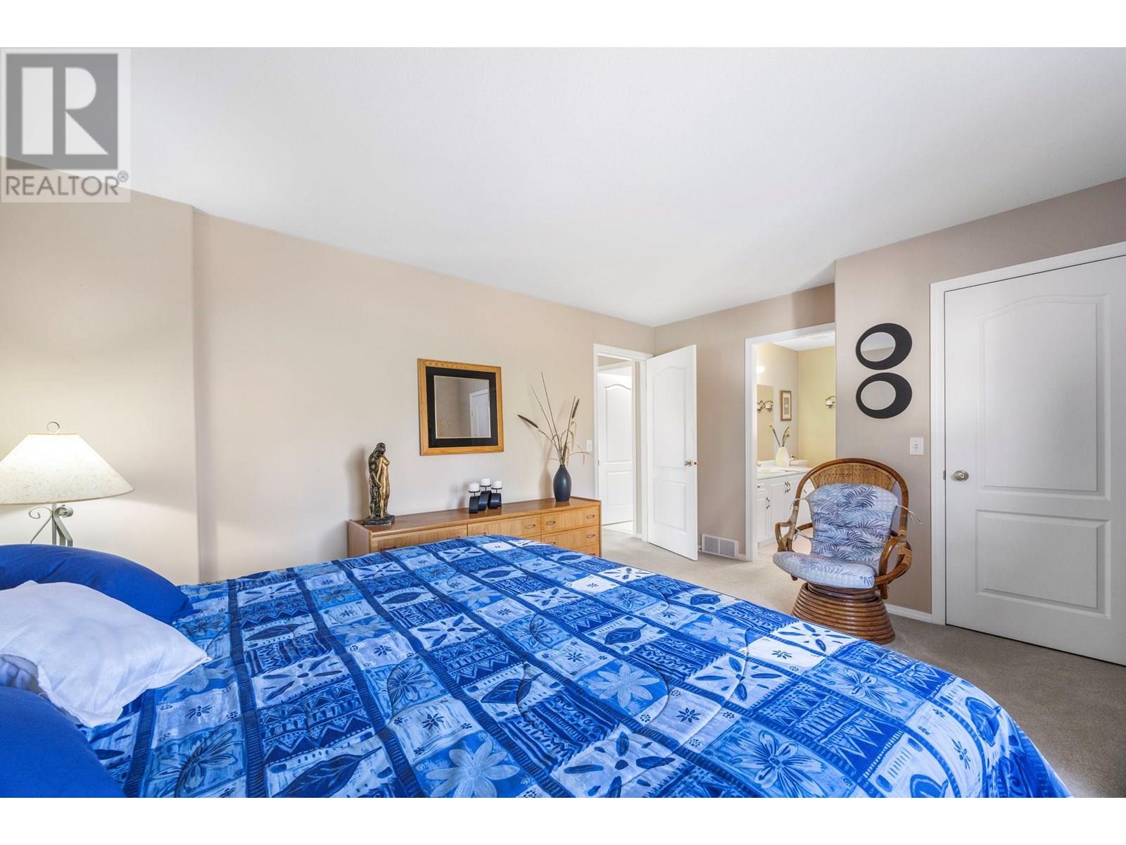105 2220 Shannon Ridge Drive, West Kelowna