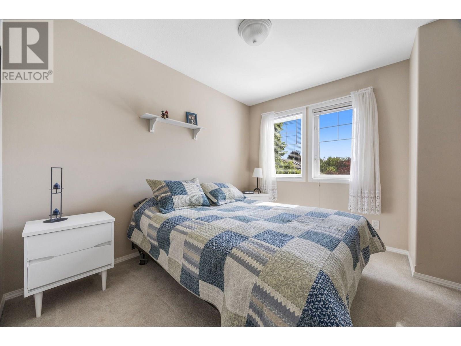 105 2220 Shannon Ridge Drive, West Kelowna