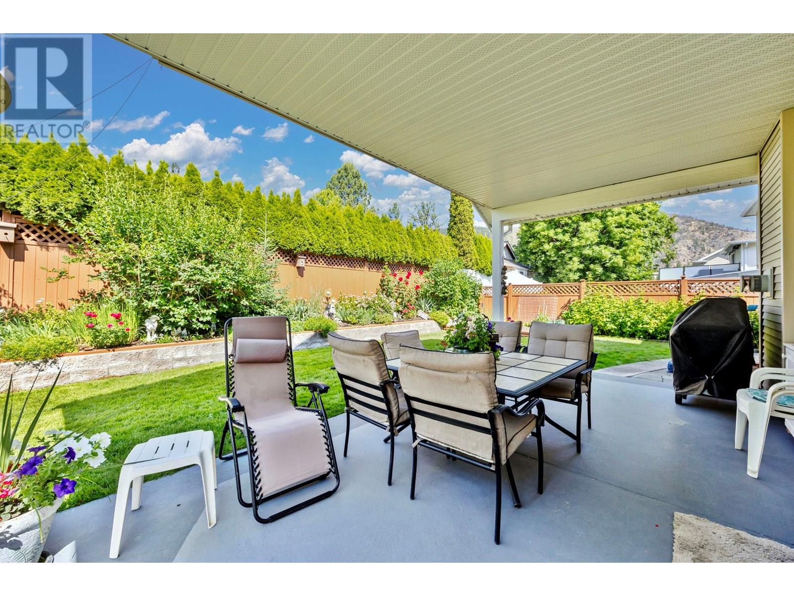 105 2220 Shannon Ridge Drive, West Kelowna