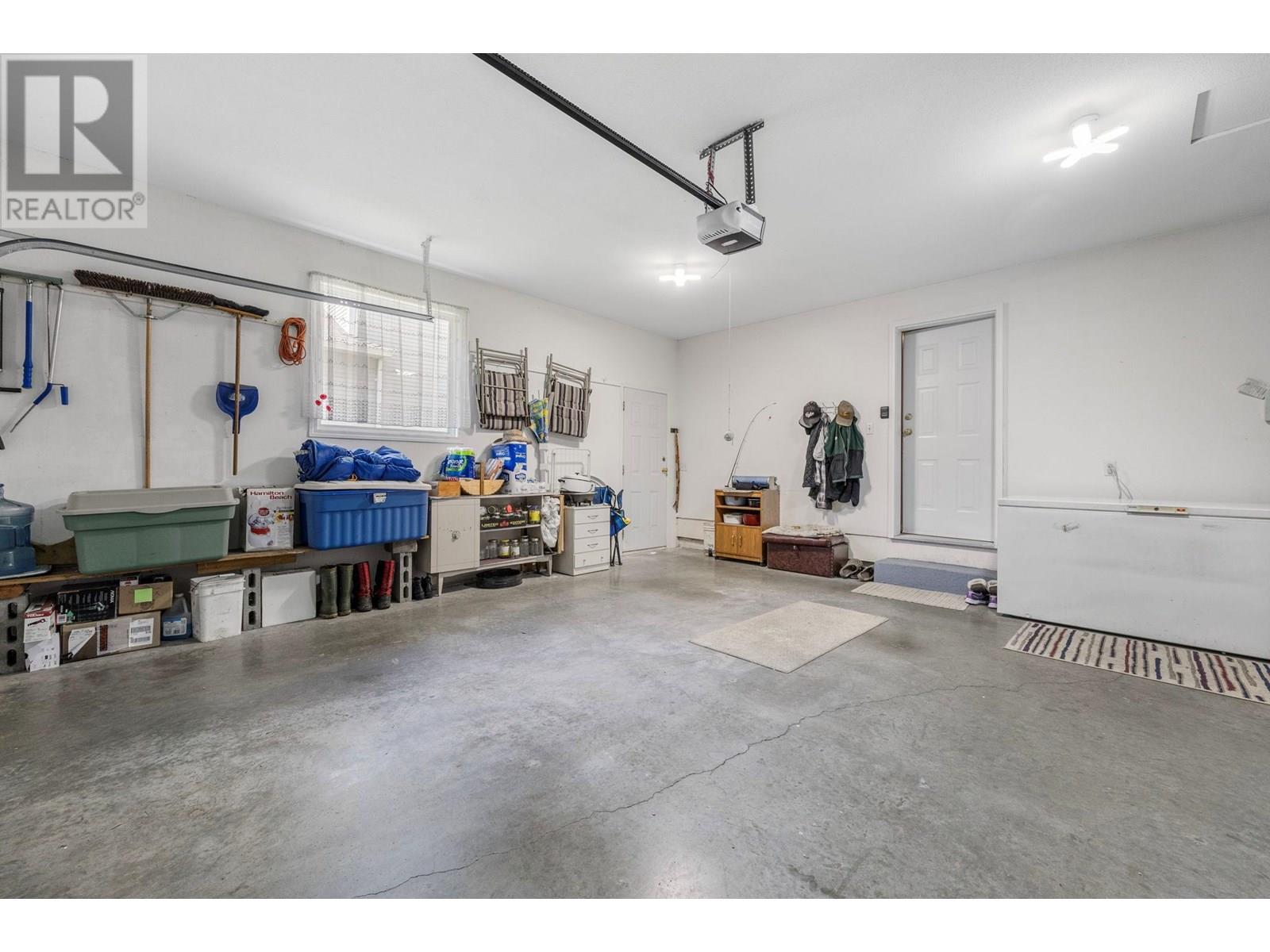 105 2220 Shannon Ridge Drive, West Kelowna