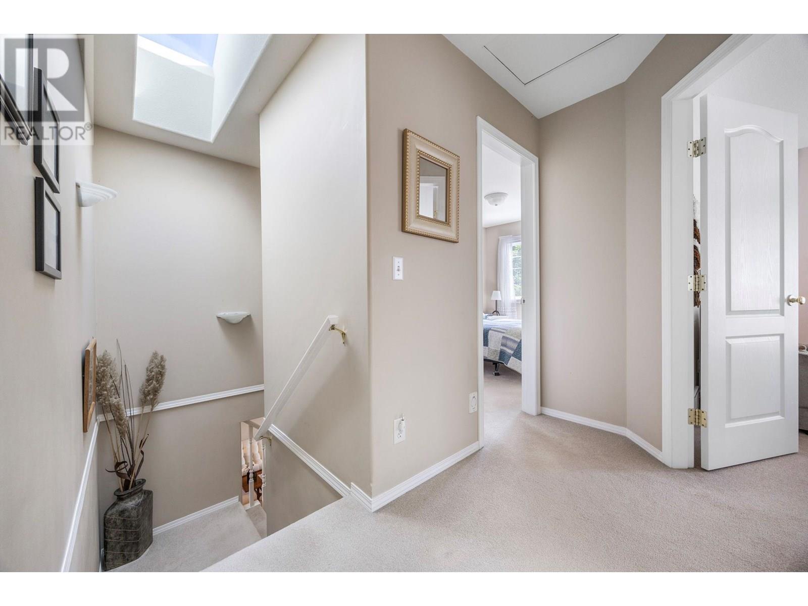 105 2220 Shannon Ridge Drive, West Kelowna