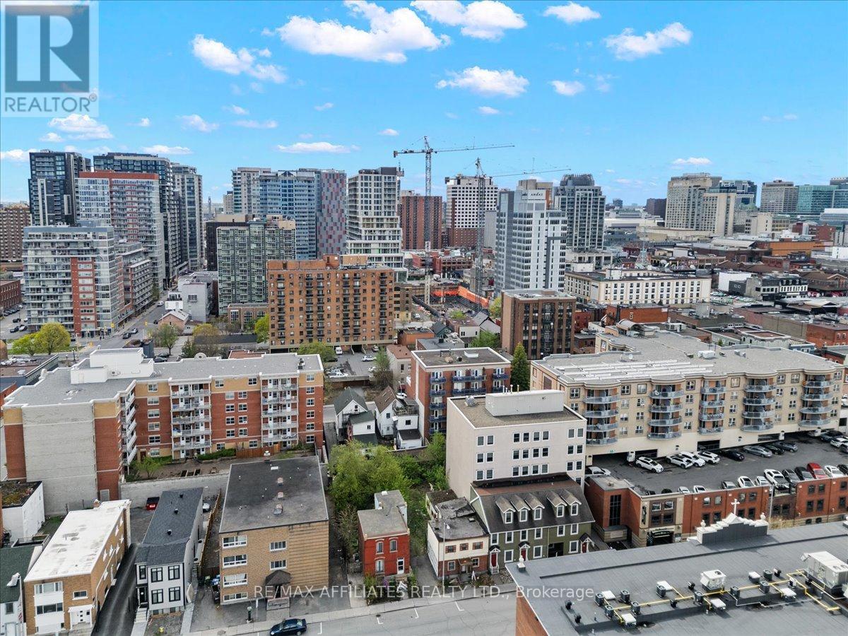 Photo 12 of 168 174 Murray Street N, Ottawa ON