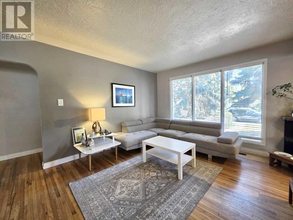 Single Family House Bungalow for Sale in   Street S Glendale Lethbridge 