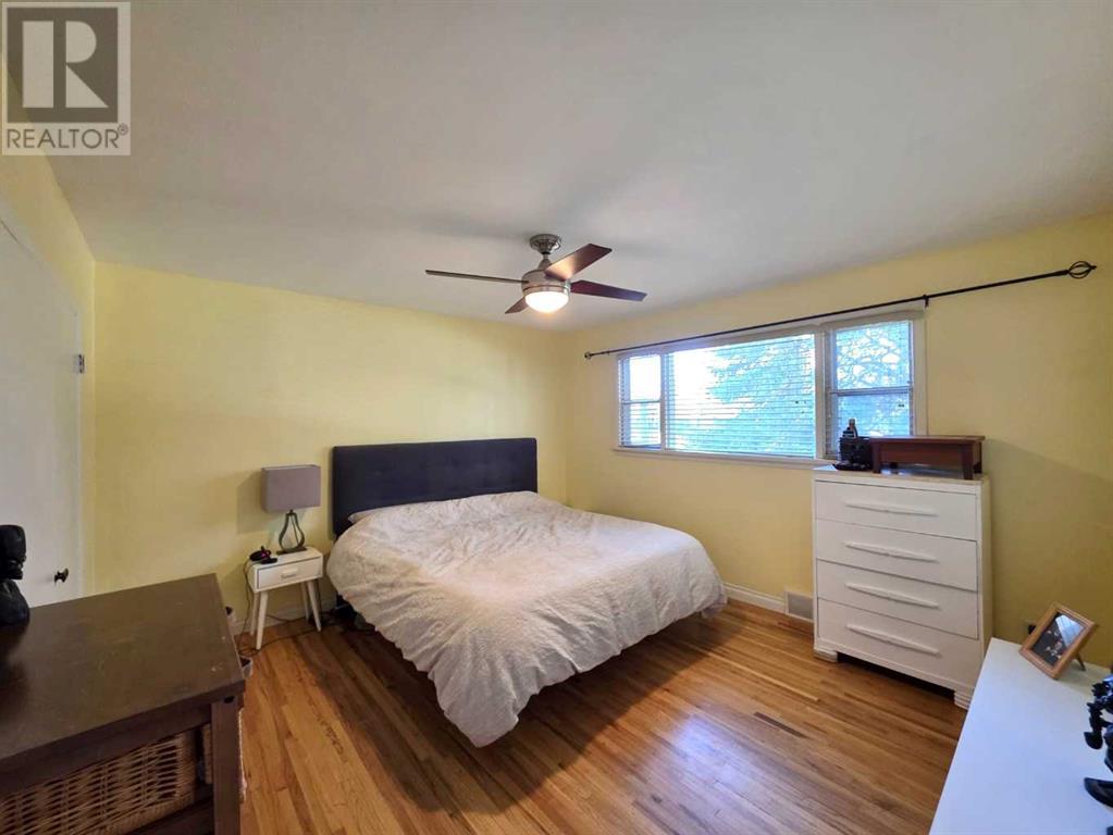 Single Family House Bungalow for Sale in   Street S Glendale Lethbridge 