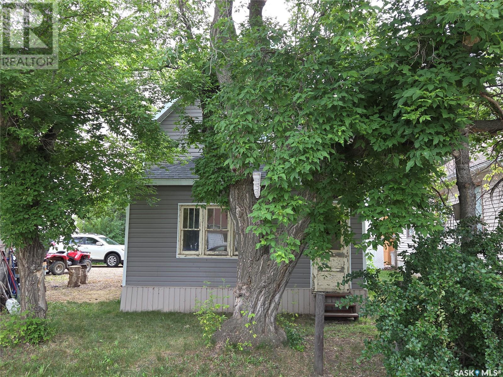 Photo 17 of 106 Tiree Street, Colonsay SK