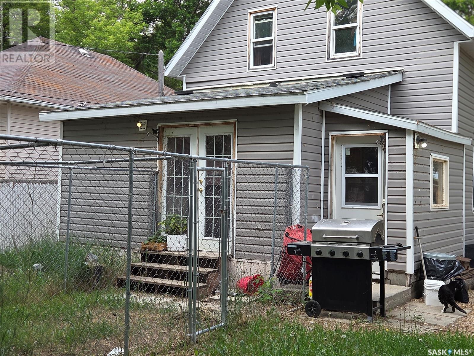 Photo 2 of 106 Tiree Street, Colonsay SK
