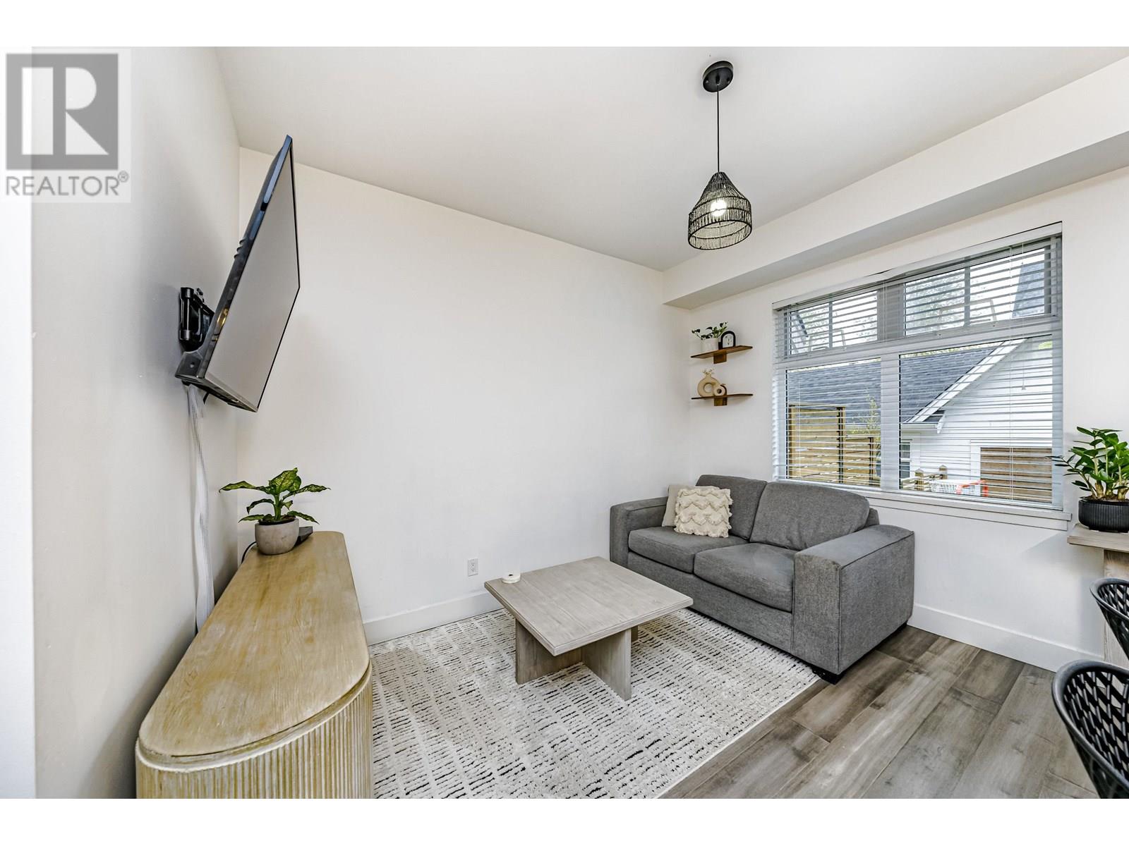 Photo 11 of 289 Salter Street, New Westminster BC