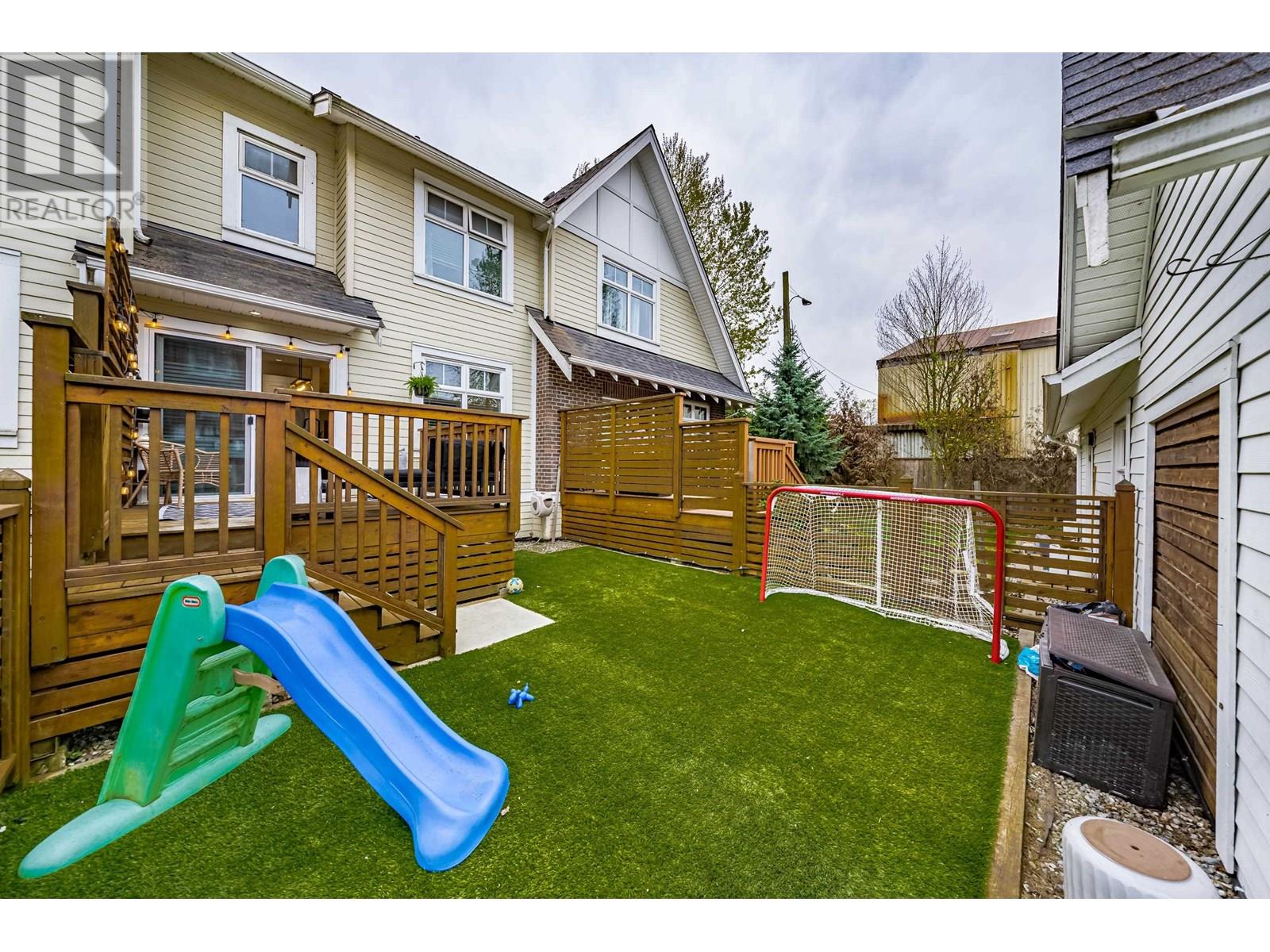 Photo 37 of 289 Salter Street, New Westminster BC