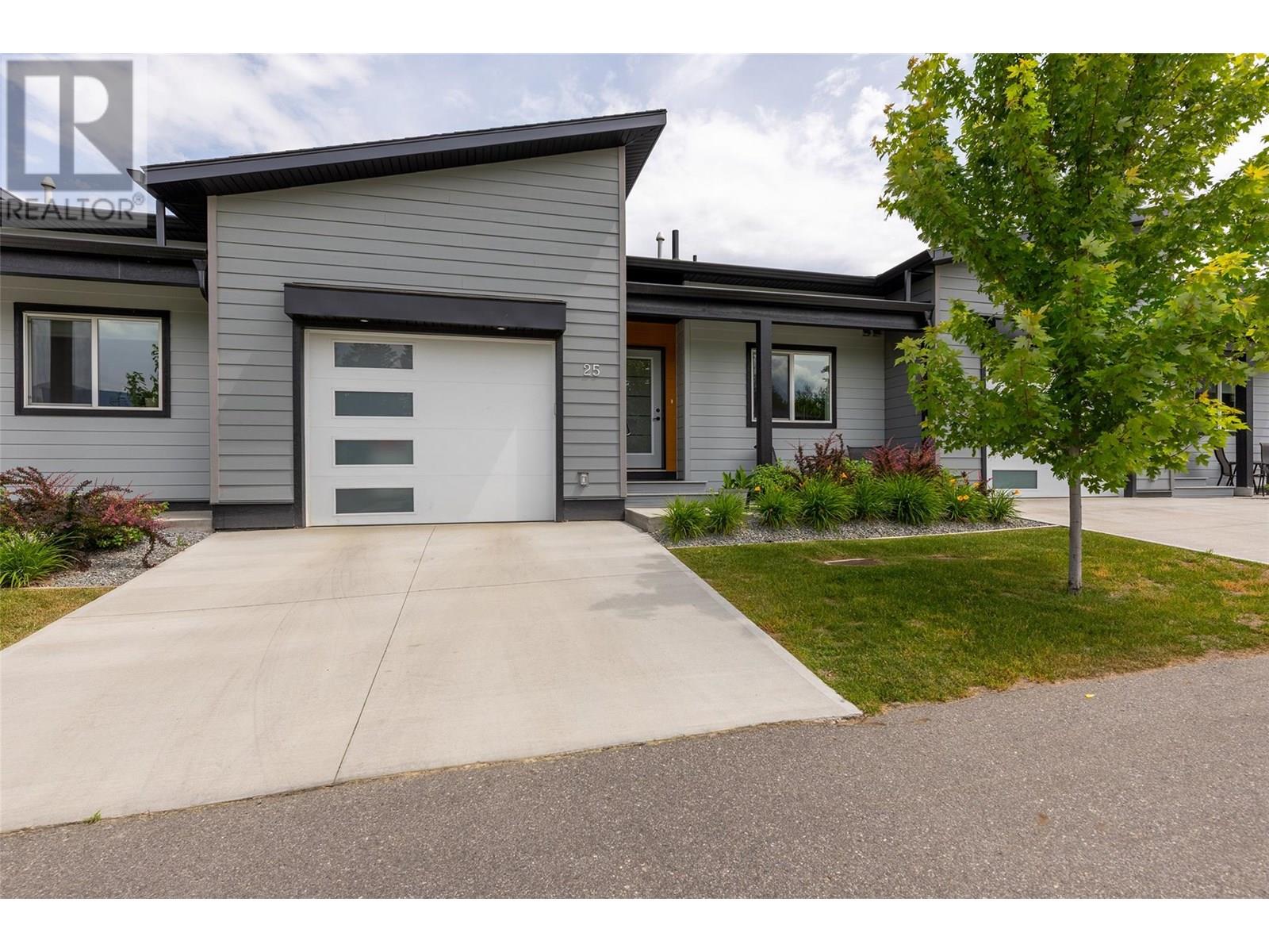 25 2810 15 Avenue Northeast, Salmon Arm