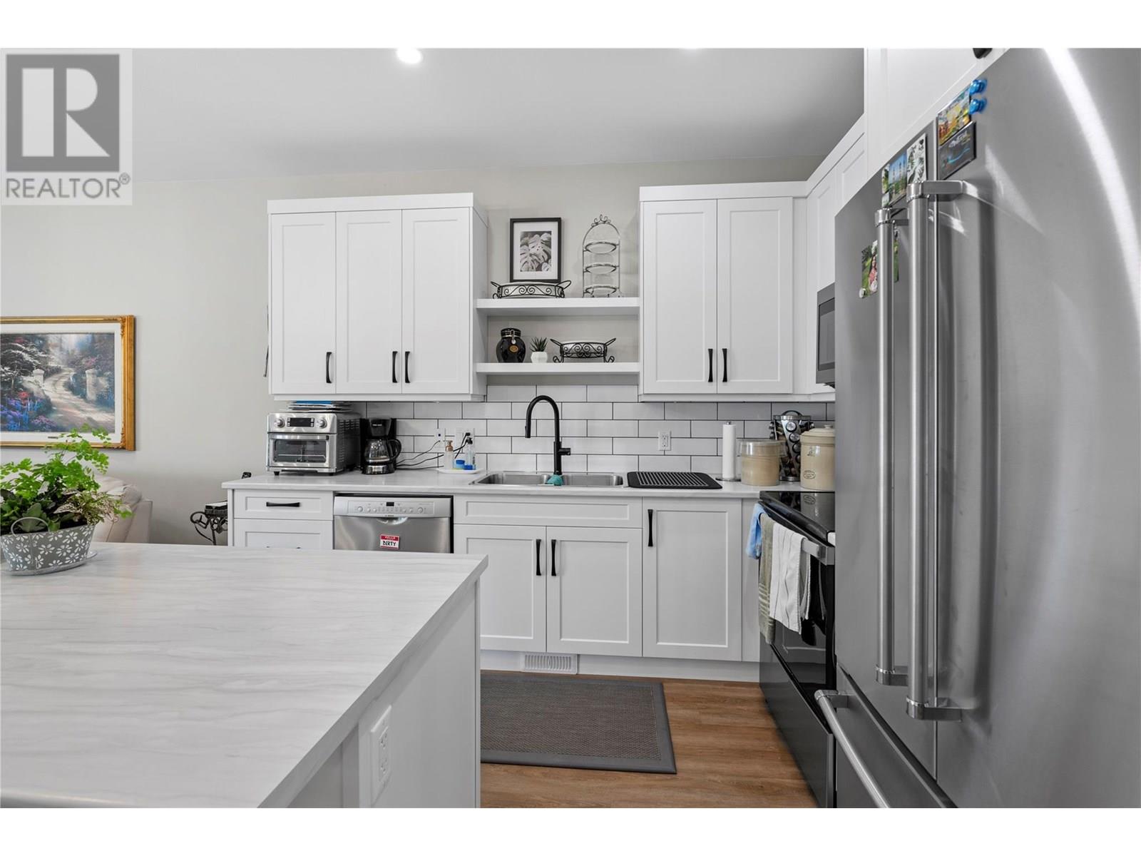 25 2810 15 Avenue Northeast, Salmon Arm