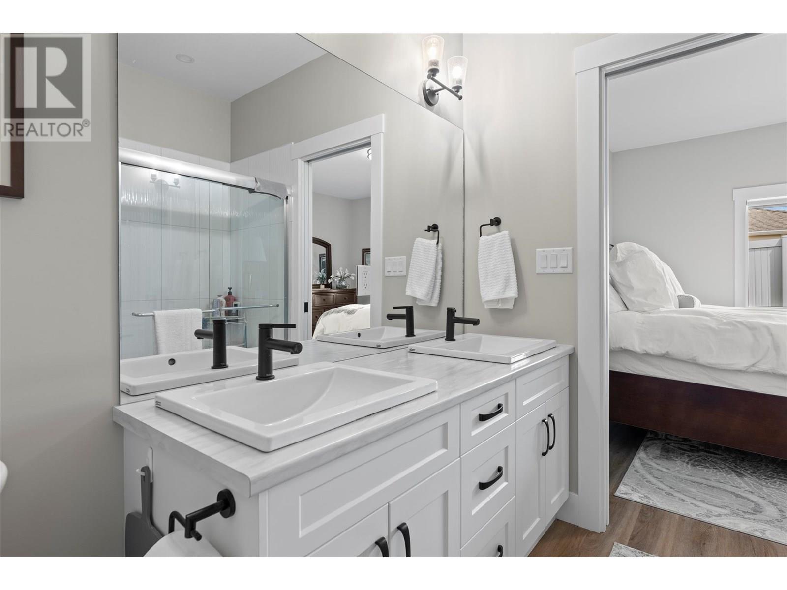 25 2810 15 Avenue Northeast, Salmon Arm