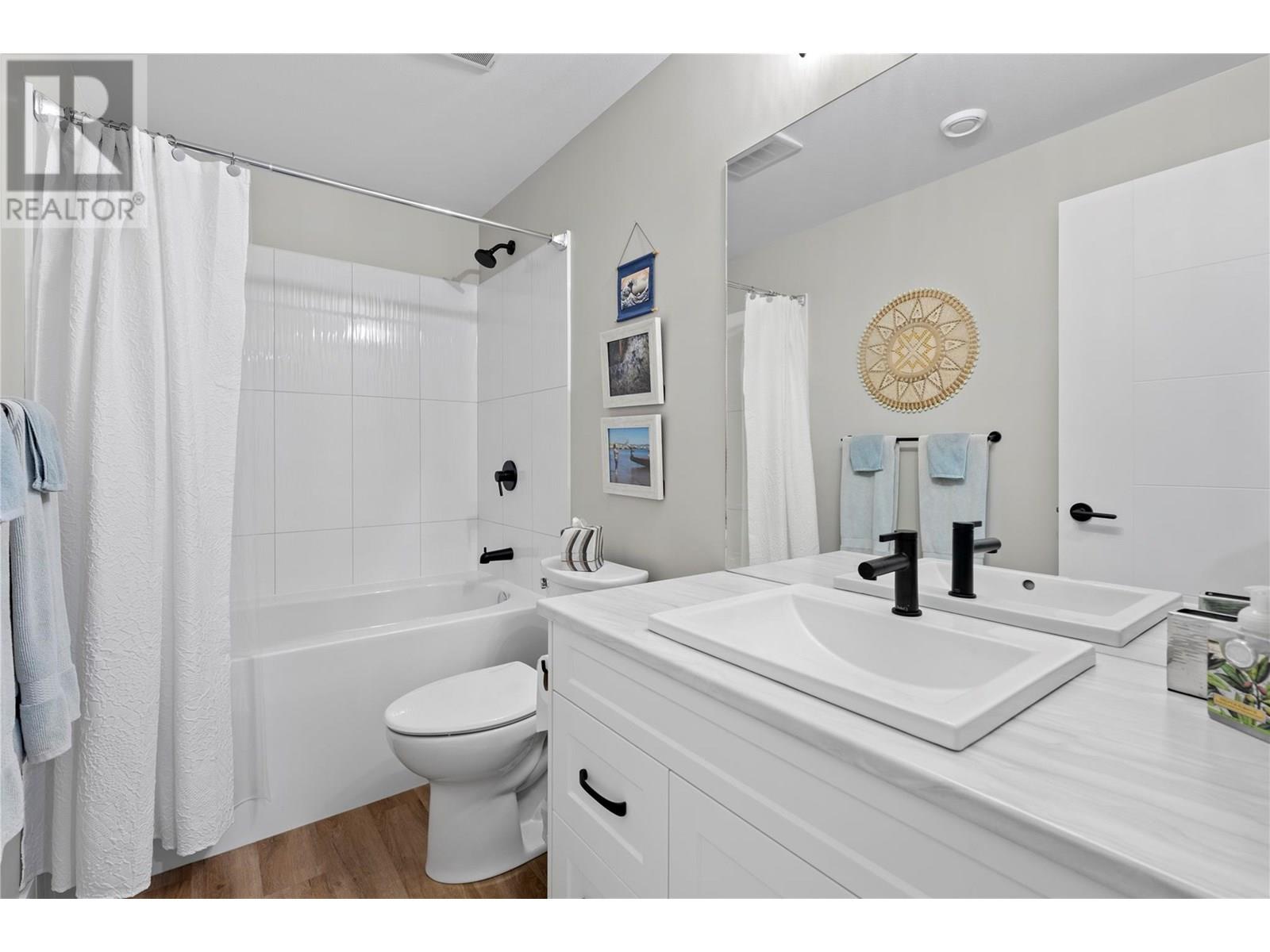 25 2810 15 Avenue Northeast, Salmon Arm