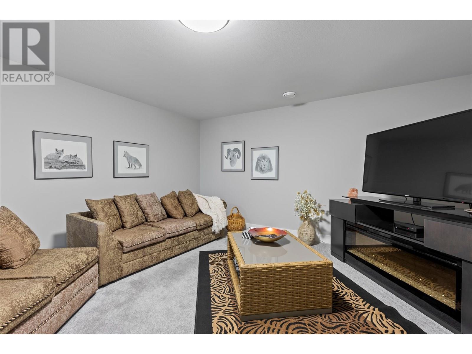 25 2810 15 Avenue Northeast, Salmon Arm