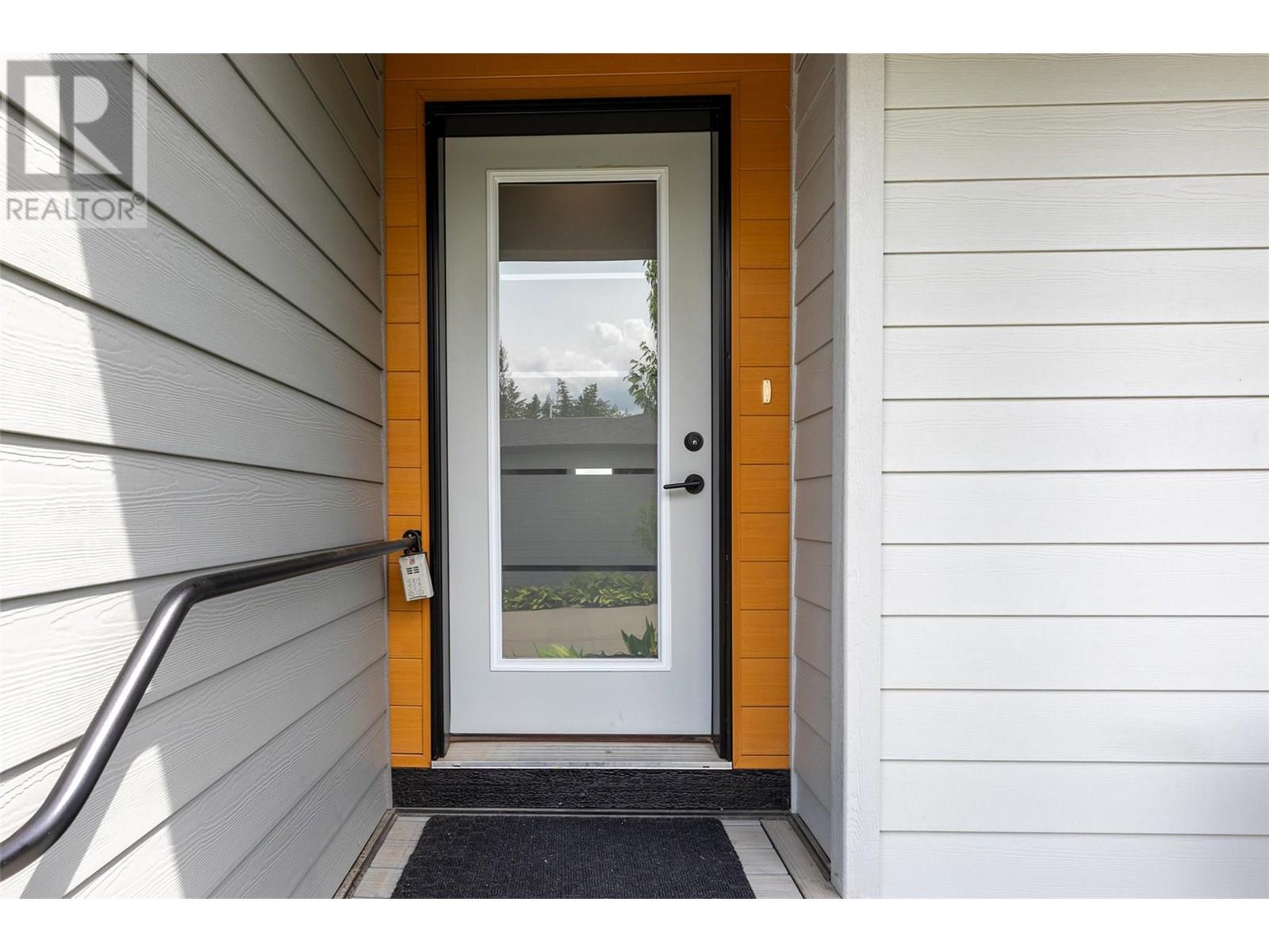 25 2810 15 Avenue Northeast, Salmon Arm