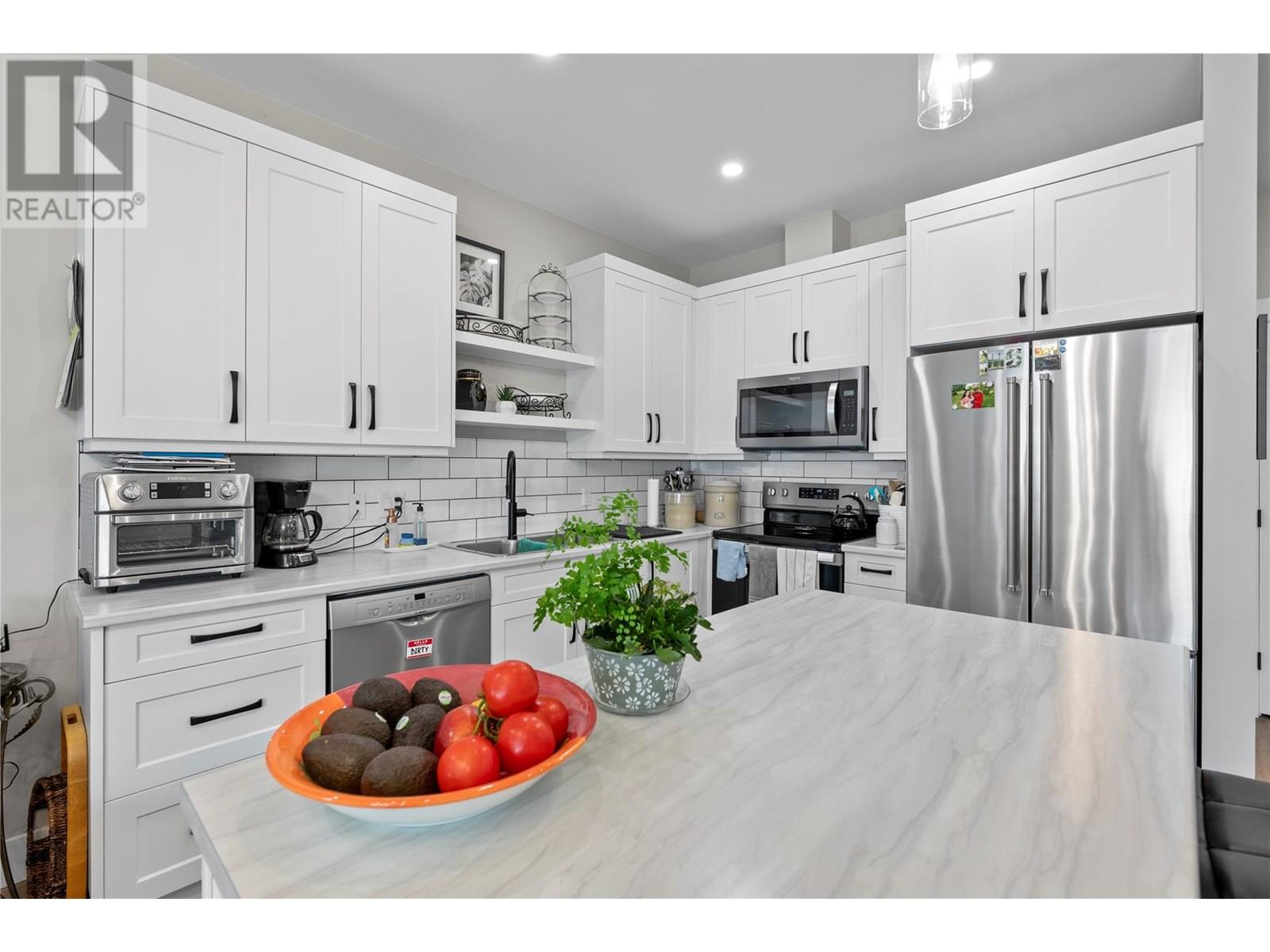 25 2810 15 Avenue Northeast, Salmon Arm
