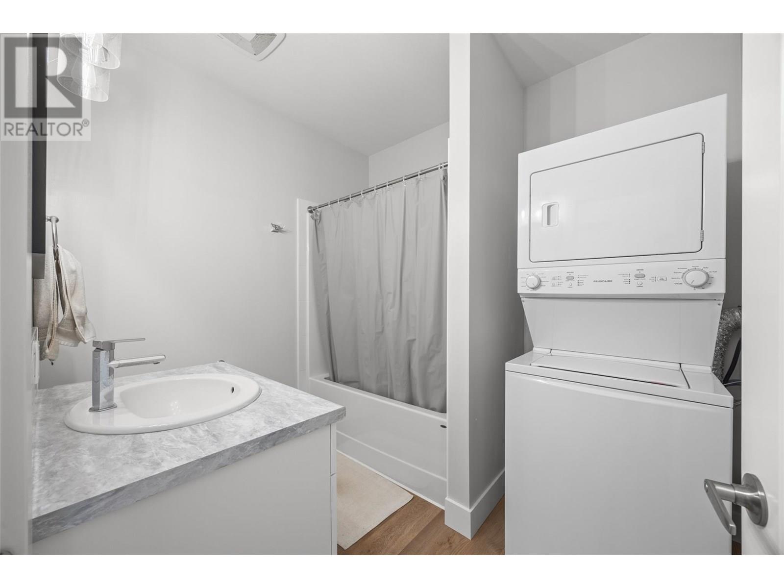  2602 Crown Crest Drive, West Kelowna