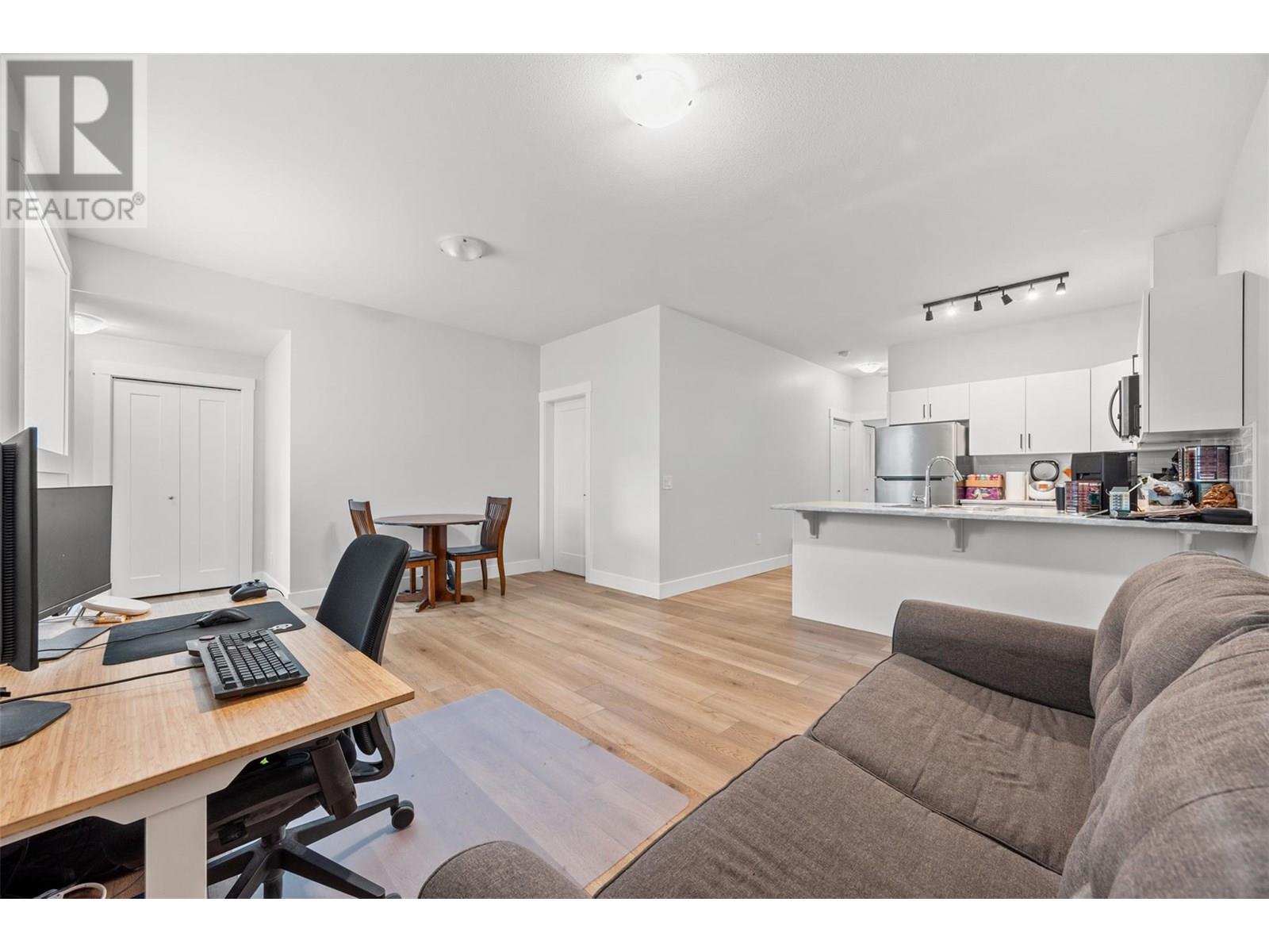  2602 Crown Crest Drive, West Kelowna