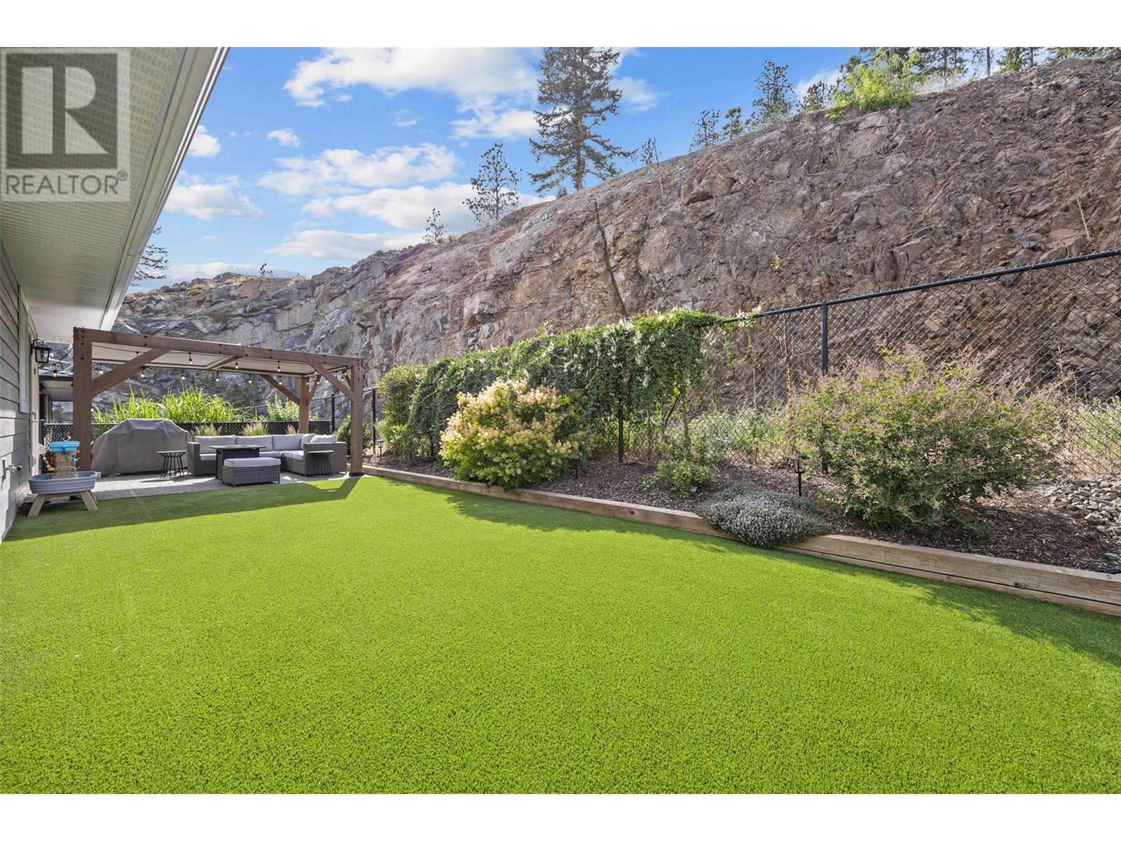  2602 Crown Crest Drive, West Kelowna
