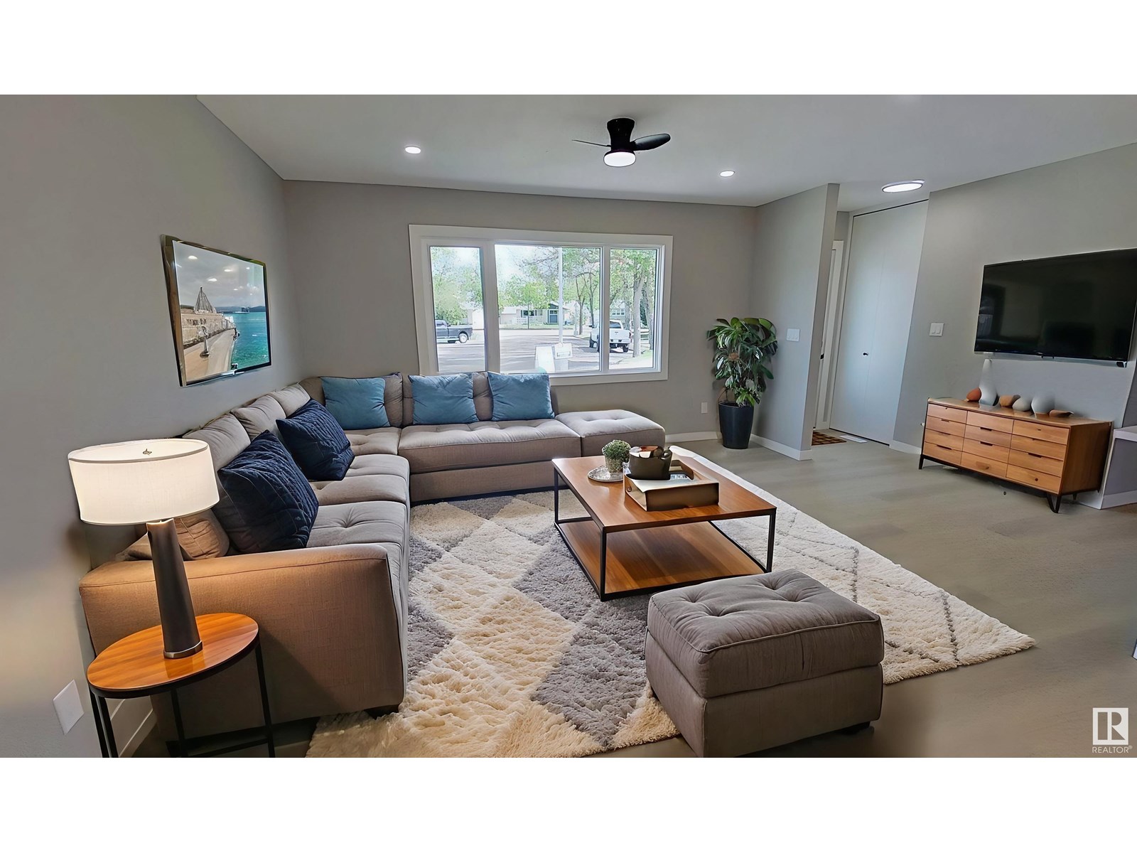Photo 6 of 8920 92 Av, Fort Saskatchewan AB