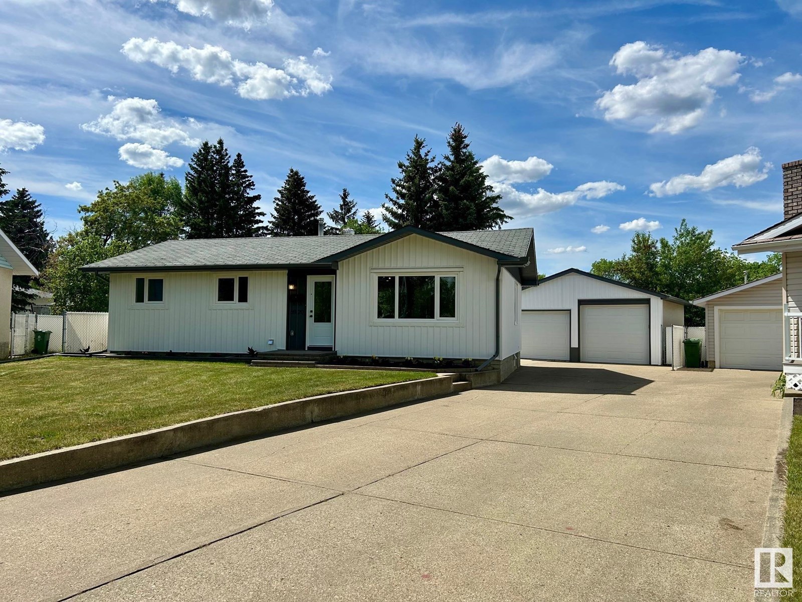 Photo 33 of 8920 92 Av, Fort Saskatchewan AB