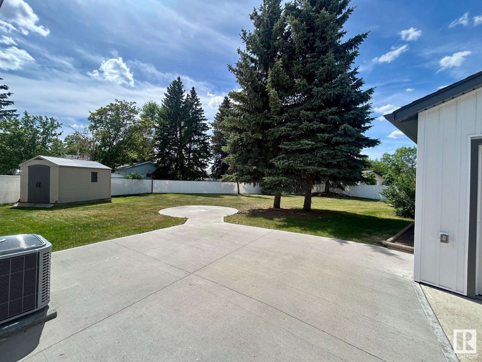 Photo 28 of 8920 92 Av, Fort Saskatchewan AB