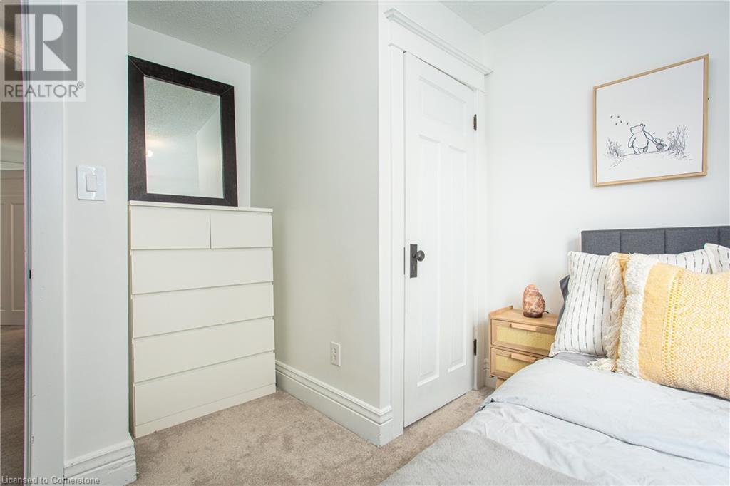 Photo 22 of 826 Beach Boulevard, Hamilton ON
