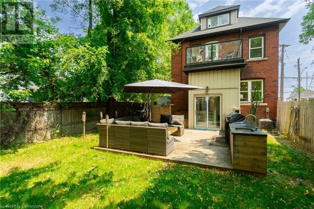 Photo 6 of 826 Beach Boulevard, Hamilton ON