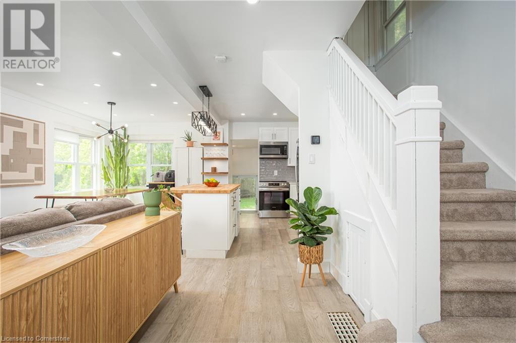 Photo 21 of 826 Beach Boulevard, Hamilton ON