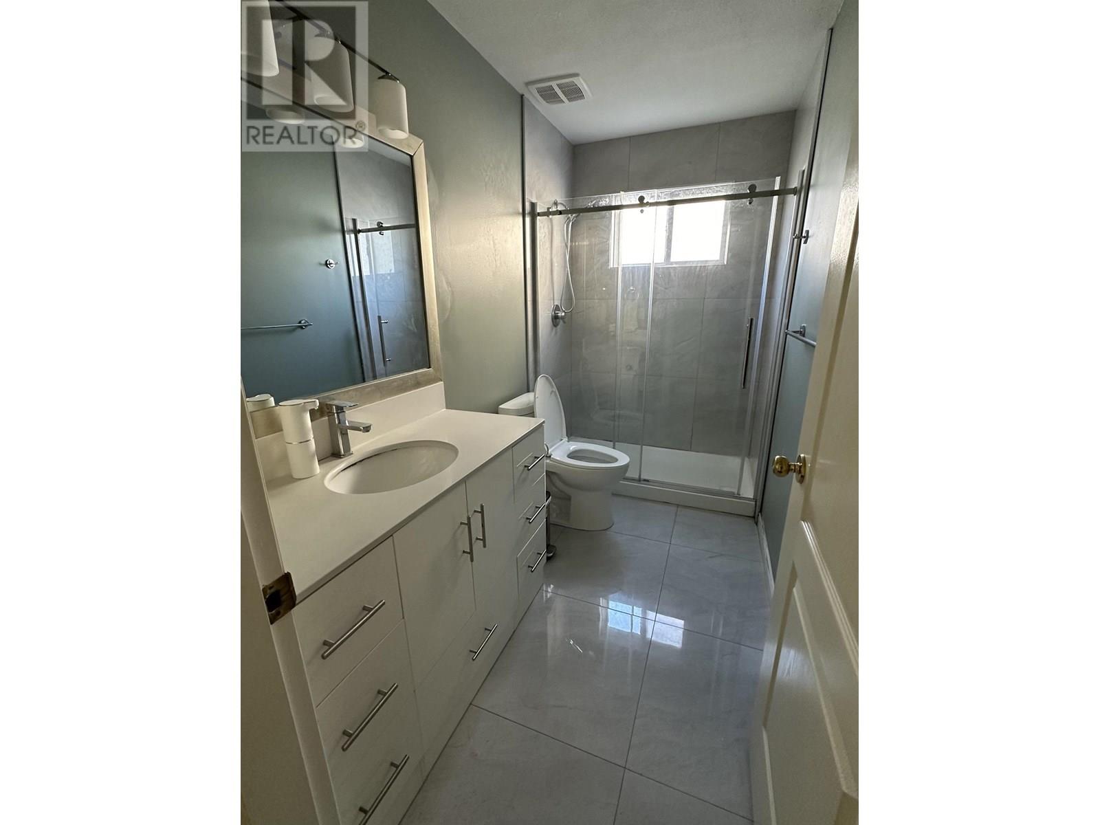 Photo 37 of 7749 Gilley Avenue, Burnaby BC
