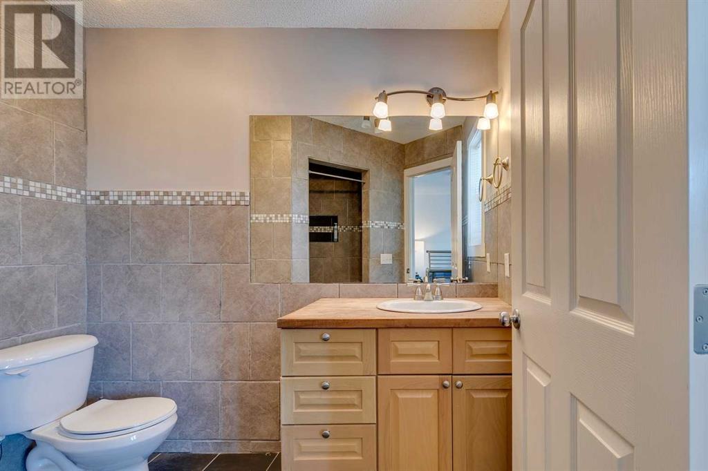 Single Family House for Sale in  Everridge Drive SW Evergreen Calgary 