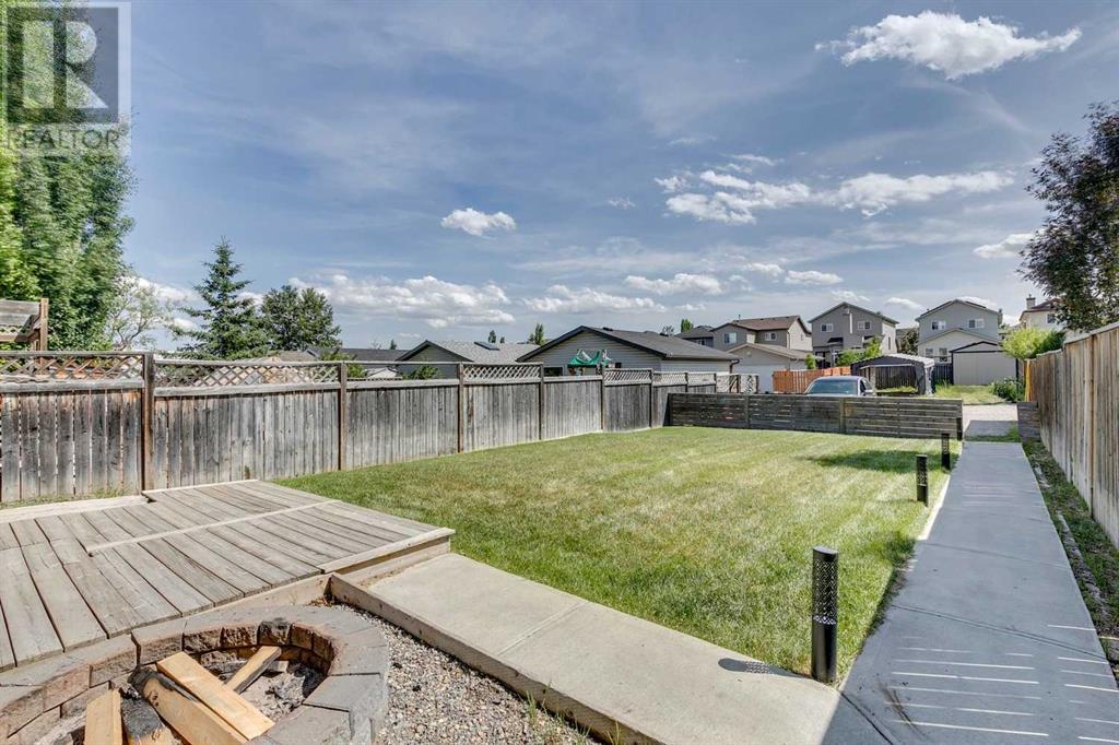 Single Family House for Sale in  Everridge Drive SW Evergreen Calgary 