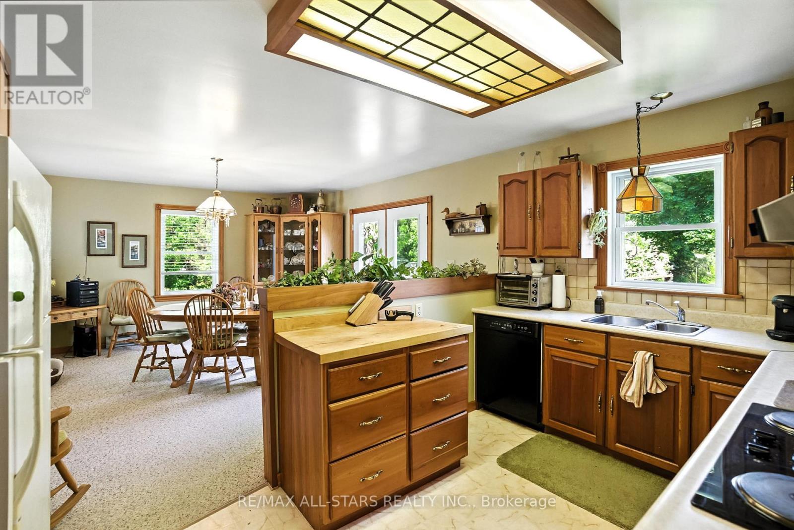 Photo 5 of 740 Ball Road, Uxbridge ON