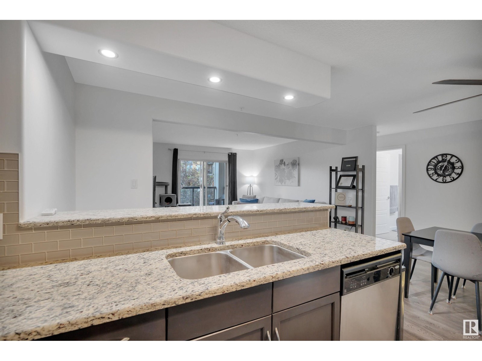 Photo 25 of 264 11517 Ellerslie Rd Sw, Edmonton AB