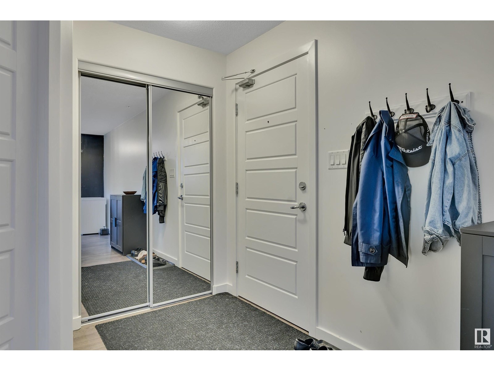 Photo 4 of 264 11517 Ellerslie Rd Sw, Edmonton AB