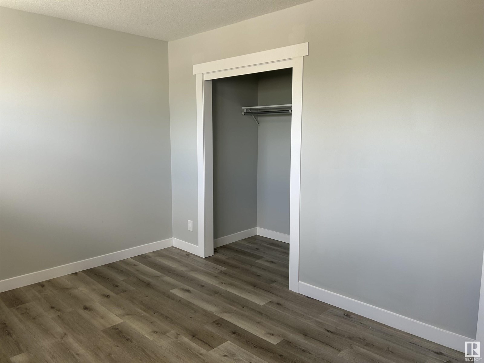 Photo 16 of 16318 88 Av Nw, Edmonton AB