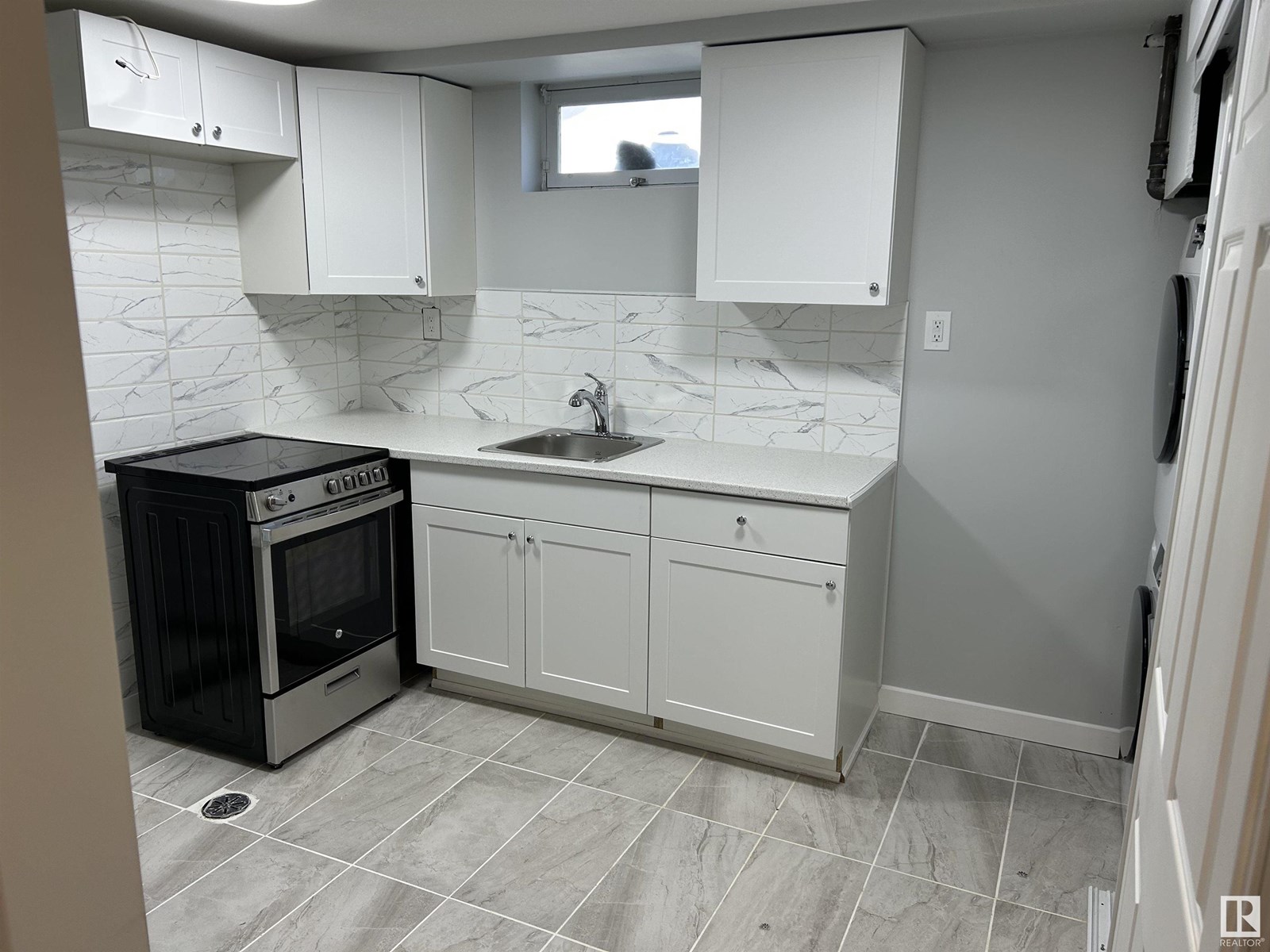 Photo 31 of 16318 88 Av Nw, Edmonton AB