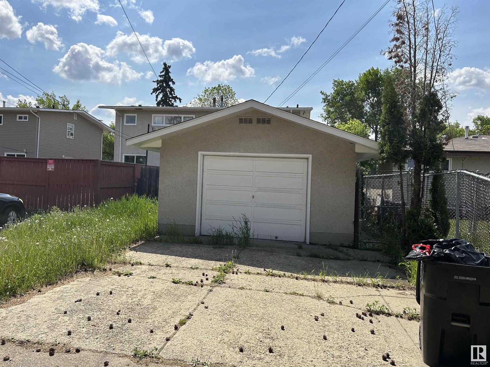 Photo 40 of 16318 88 Av Nw, Edmonton AB